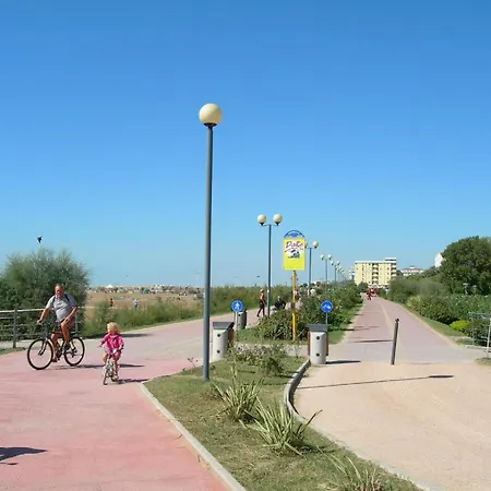 Dom wakacyjny Fuer 6 Personen Ca 55 Qm In Bibione, Adriakueste Italien Und Umgebung